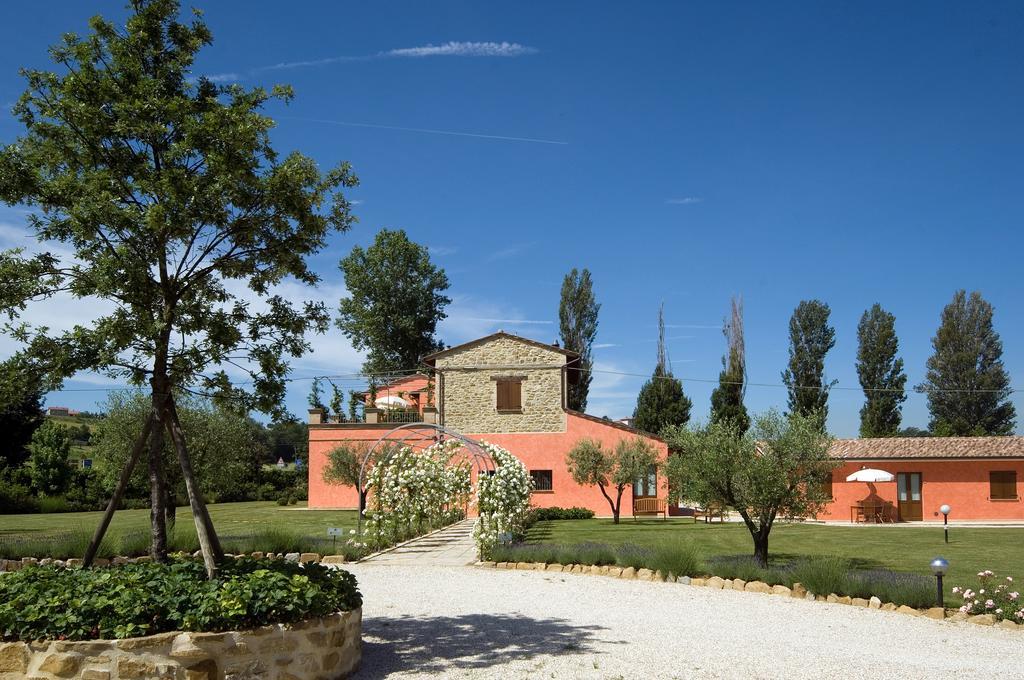 Agriturismo Casale Le Selvette Ripa Luaran gambar
