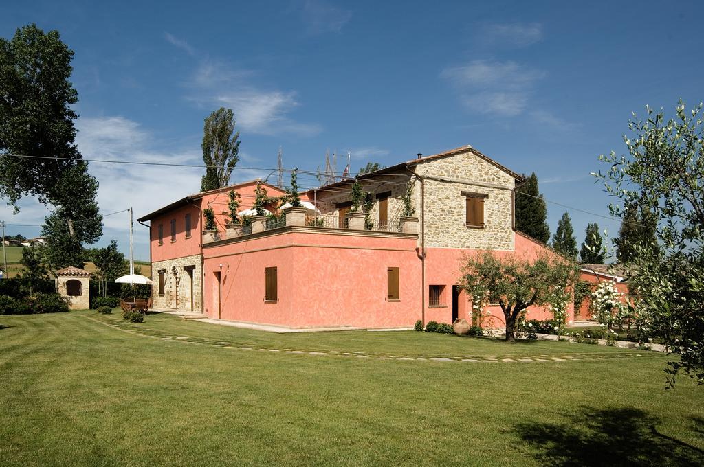 Agriturismo Casale Le Selvette Ripa Luaran gambar