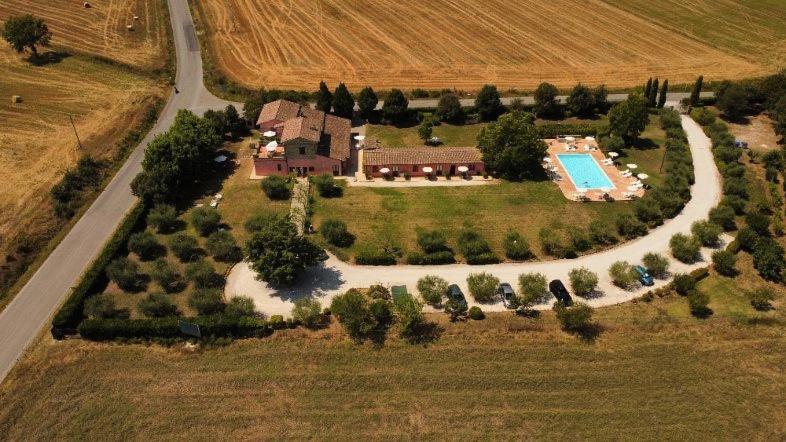 Agriturismo Casale Le Selvette Ripa Luaran gambar